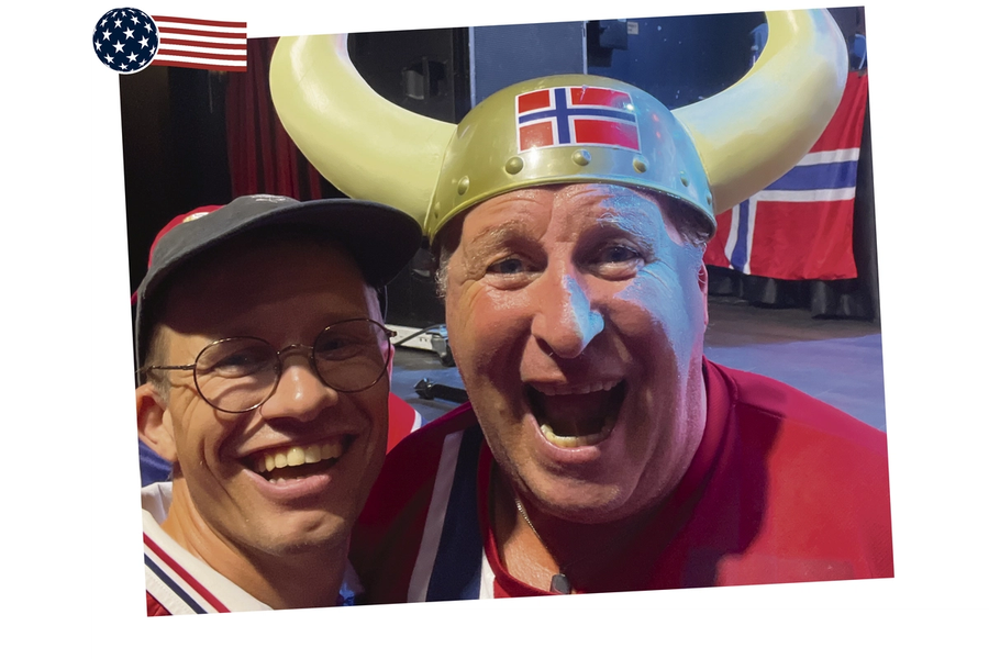 Komikeren får oss til å bue mot Morgenbladets Bernhard Ellefsen
