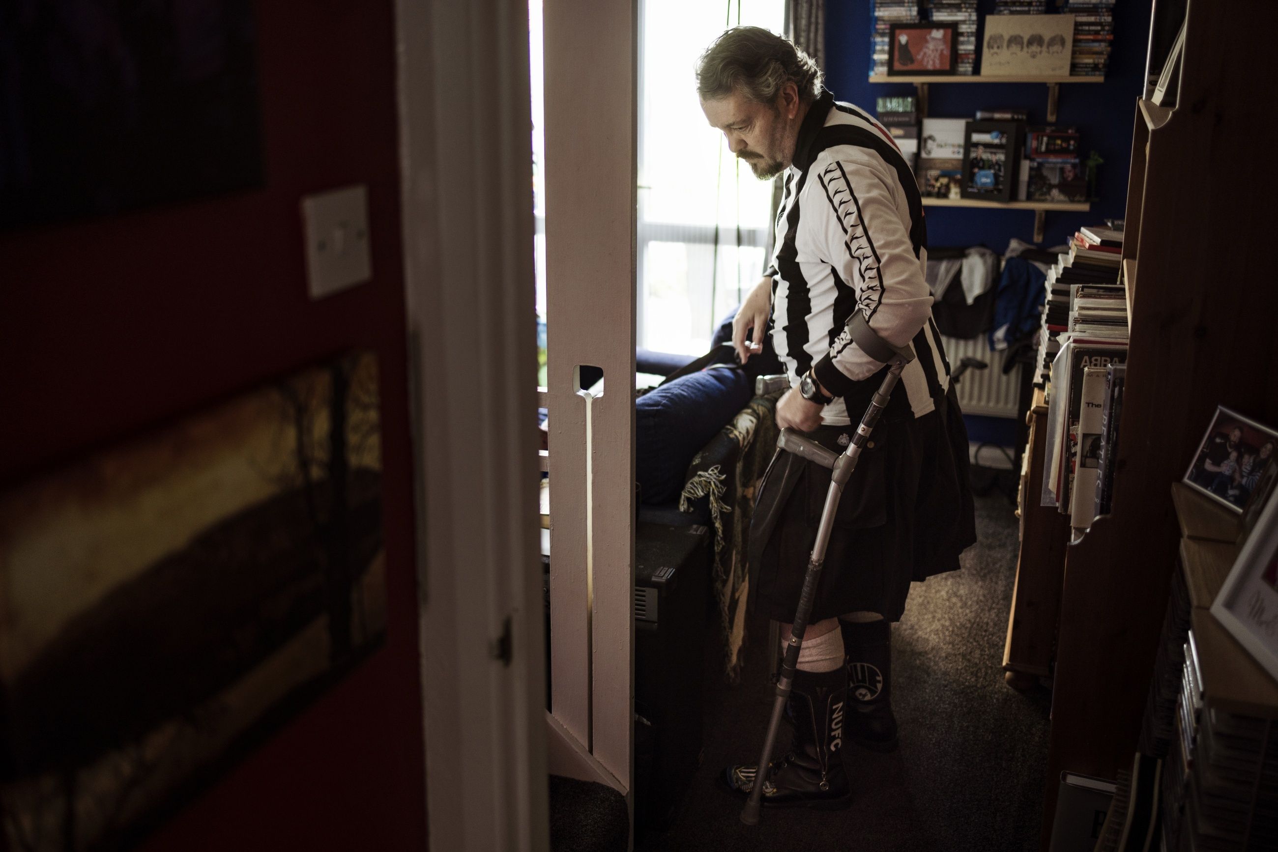 SLITER: – Vi skal ikke trenge å leve som dette, sier Davy Craig. Britiske funksjonshemmede rammes særlig hardt av krisa.