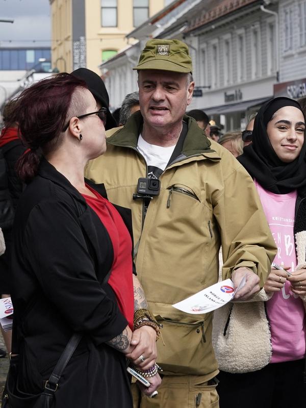 Opprop krever at Riksadvokaten etterforsker ytringer.