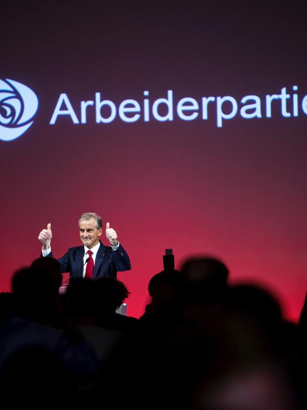 Eitt år i dag sidan venstresida vann stortingsvalet No slit regjeringspartia med låg oppslutnad