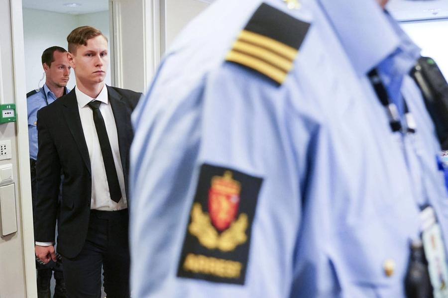 Draps- og terrortiltalte Philip Manshaus forklarte seg.