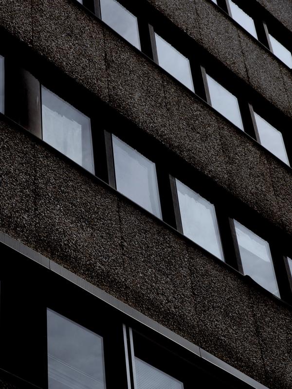 Politikere, fagforbund og ombud ber krever gransking.