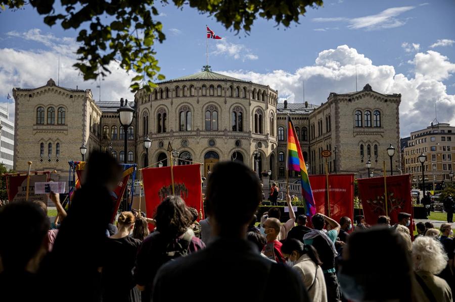 Hvem skal lede?