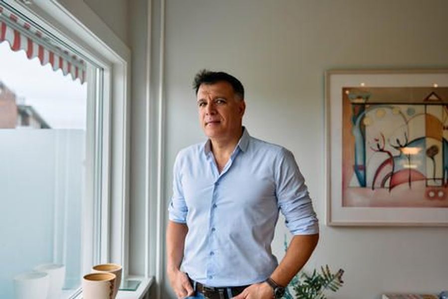 Reza Sharkanloo står for én av over 400 nominasjoner til venstresidas kanon.