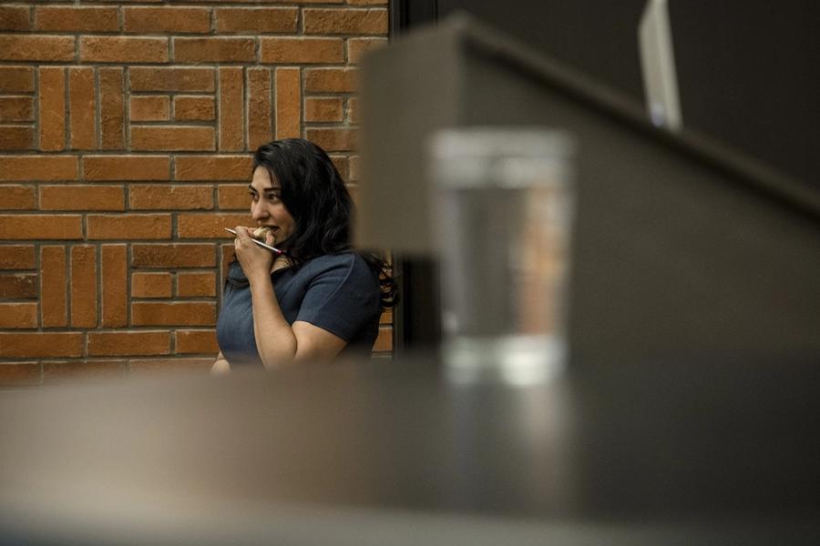 Kunstnerorganisasjoner tviler på nøytraliteten til medlem i Ytringsfrihetskommisjonen Shabana Rehman.