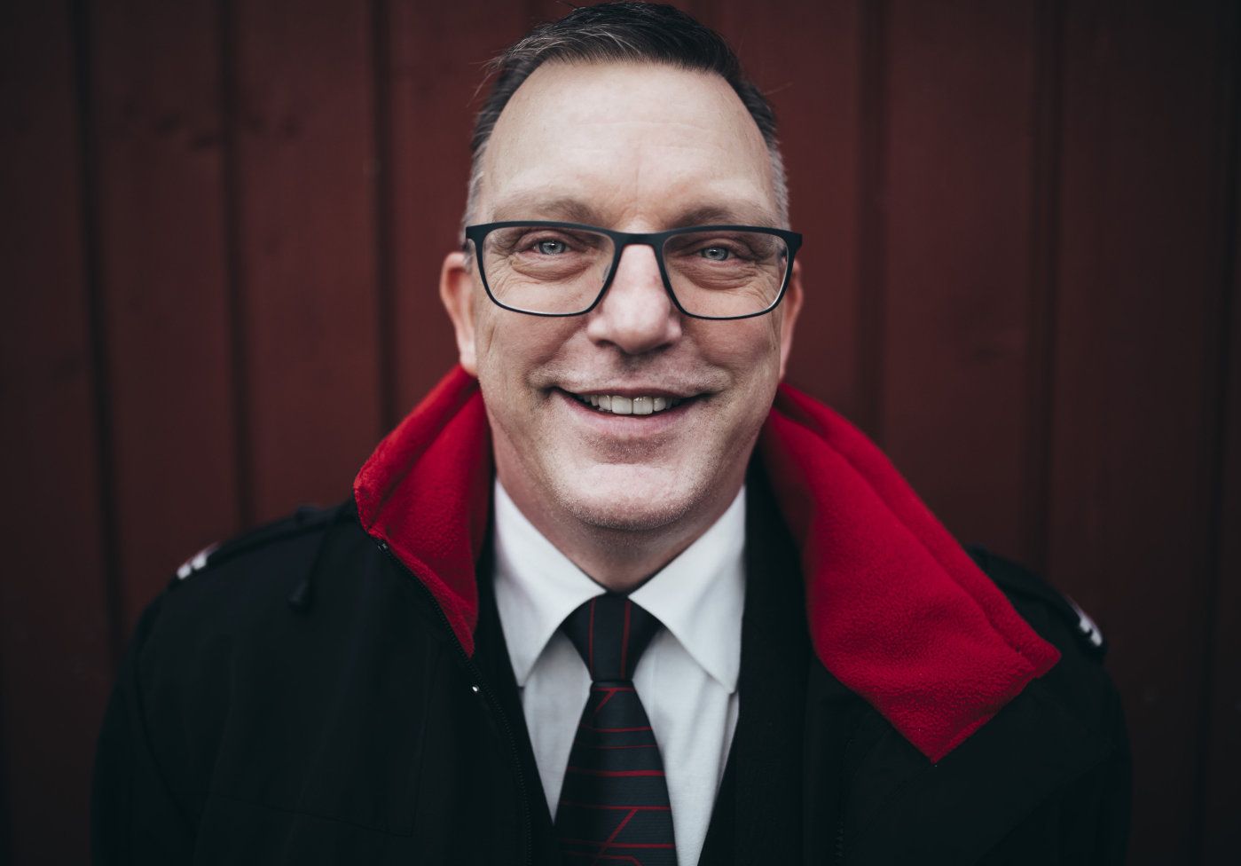 Oslo, Norge 20191208 - Dokument. Togkonduktør Morten Knudsen har jobbet 25 år i Nsb og Vy. Vi blir med han på hans siste tur fra Oslo til Kristiansand før Sørlandsbanen blir kjørt av Go-Ahead.