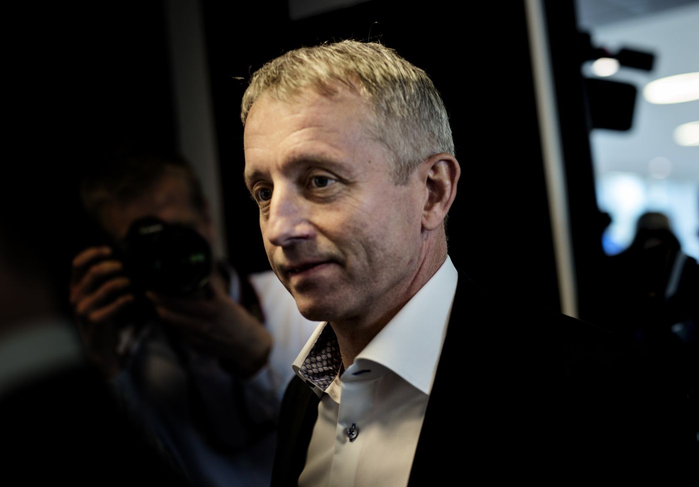 Telenor og vimpelcom saken. 
 Jo Lunder, advokat Cato Schiøtz og advokat Nils Christian Langtvedt på Schjøtz kontorer i Vika, Oslo.