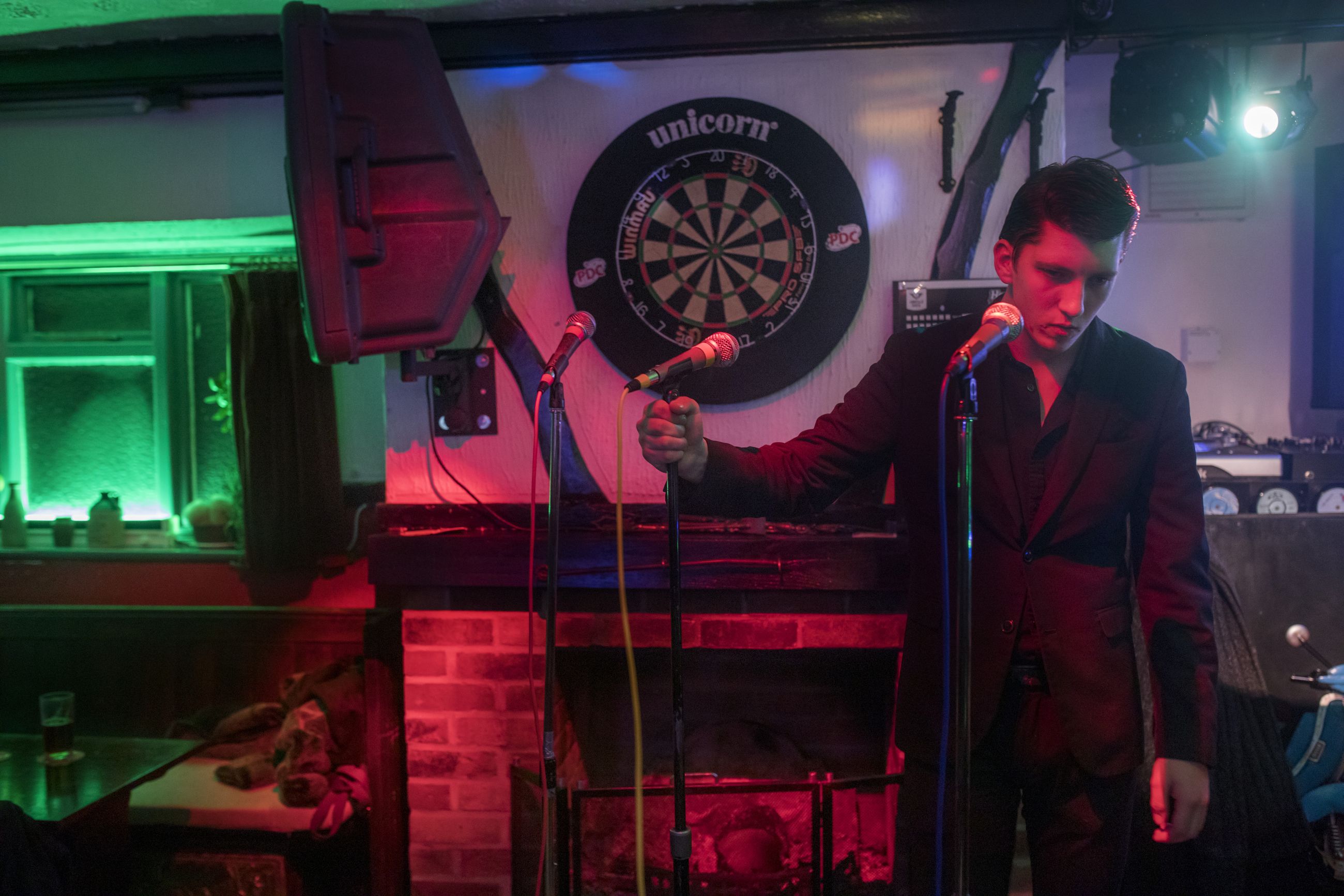 ENGELSK ELVIS: Robin Hood Inn, som ikke lenger fins, var lenge Bostons beste karaokested.