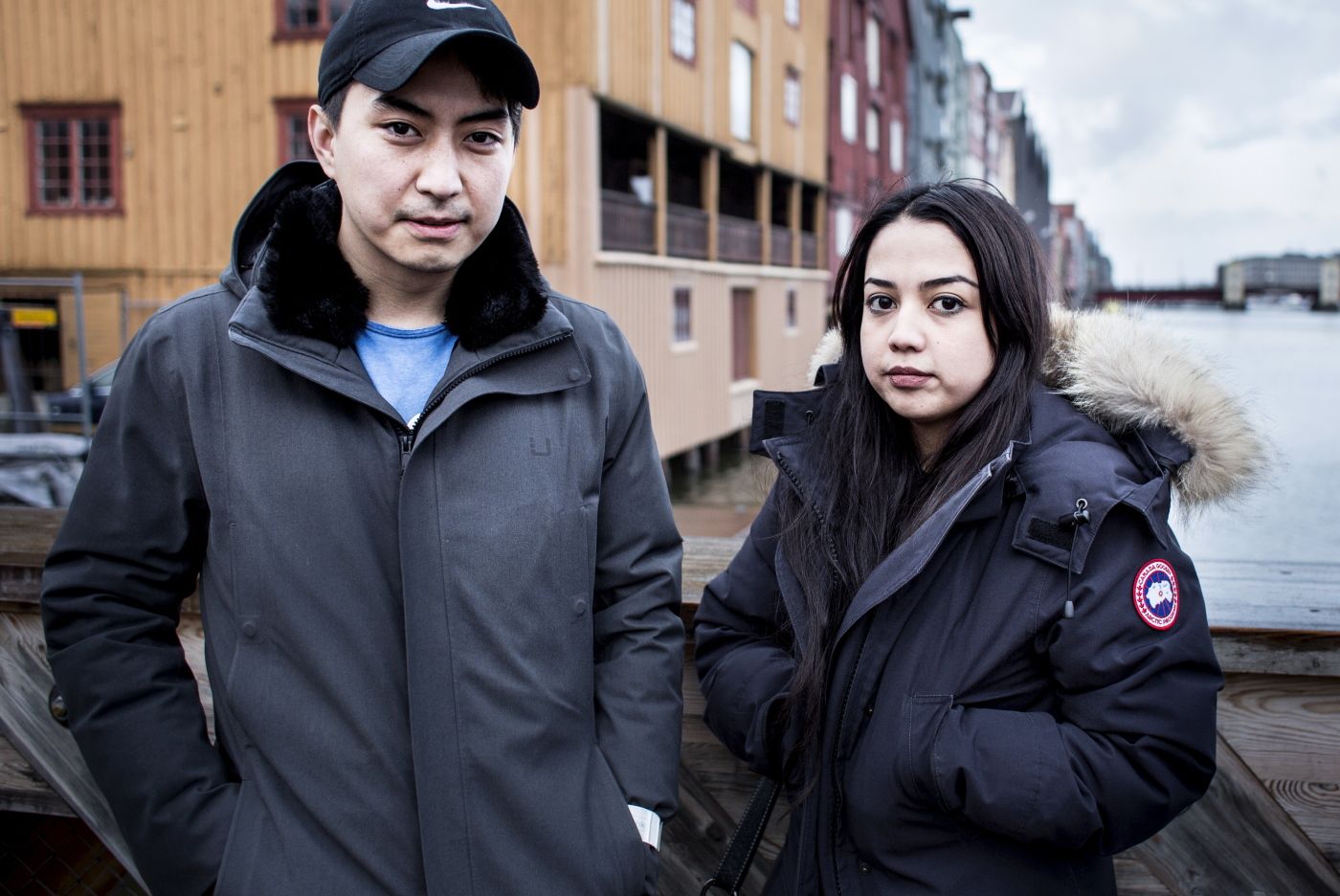 Yasin (20) og Taibeh (18) Abbasi lever nok en gang i usikkerhet. Sammen med mor og lillebror har de bodd i Norge i 5 og et halvt år, men risikerer nå å bli sendt til Afghanistan, et land de ikke har noen tilknytning til. Etter to runder i retten, en avvist anke til høyesterett og en ennå ikke behandlet omgjøringsbegjering til Utledningsnemda er de slitne.