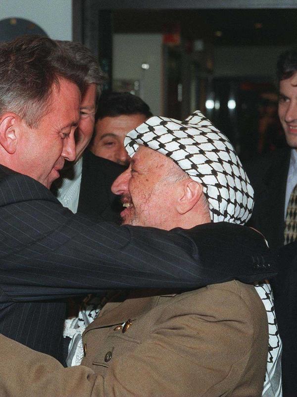 Jan Borgen: Hvorfor dyrket Jeffrey Epstein kontakten med ekteparet Mona Juul og Terje Rød-Larsen? 