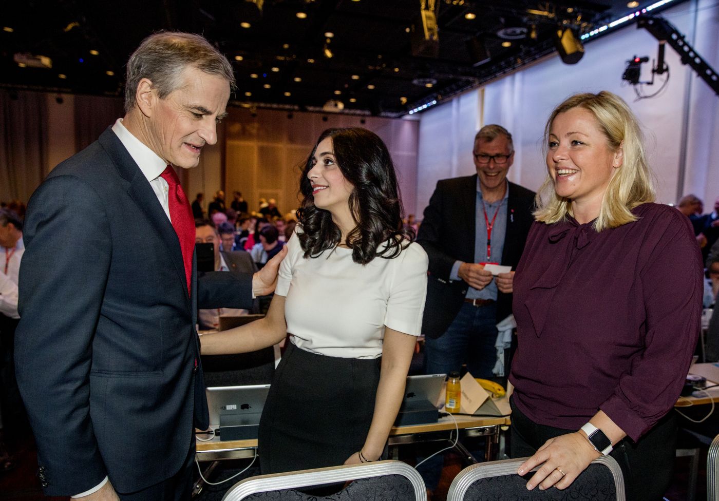 Arbeiderpartiets landmøte 2017, Oslo kongressenter. Fra venstre:  partileder Jonas Gahr Støre, nestleder Hadia Tajik og partisekretær Kjersti Stenseng 
  
 Foto: Tom Henning Bratlie