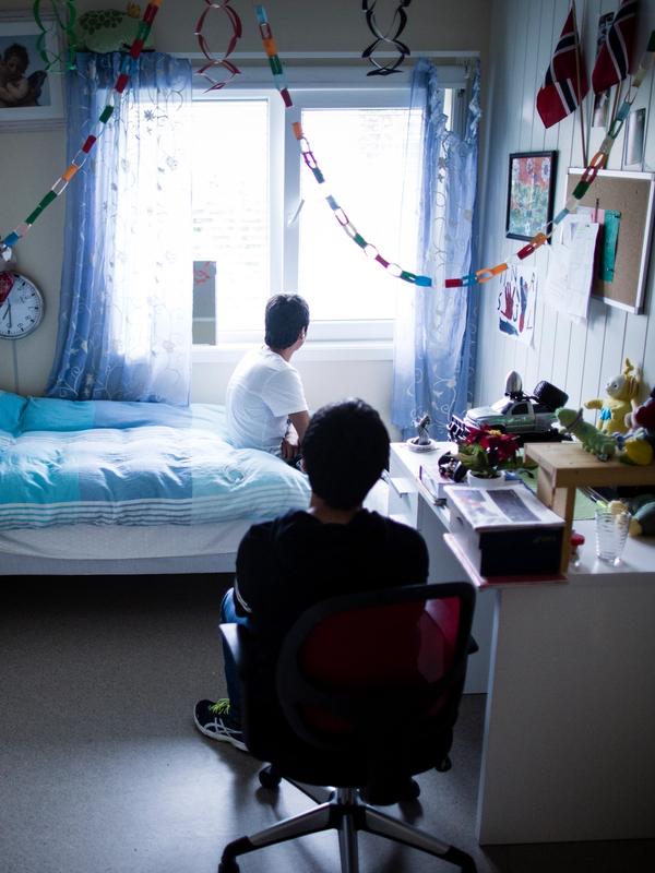 Anne-Britt Djuve: Stenseng gjør det imidlertid helt klart at hun er uenig med meg i at regjeringens forslag vil gjøre flyktninger fattigere