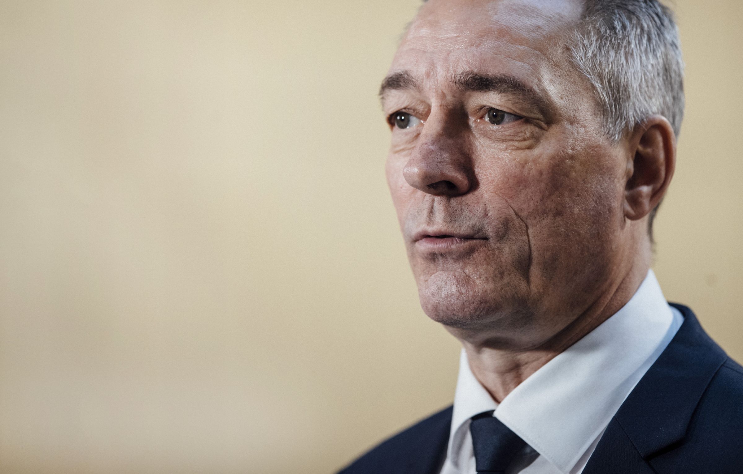 Oslo 20201016.
Forsvarsminister Frank Bakke-Jensen under en pressekonferanse der regjeringen presenterer den nye samfunnssikkerhetsmelding og langtidsplanen for Forsvaret.
Foto: Jil Yngland / NTB