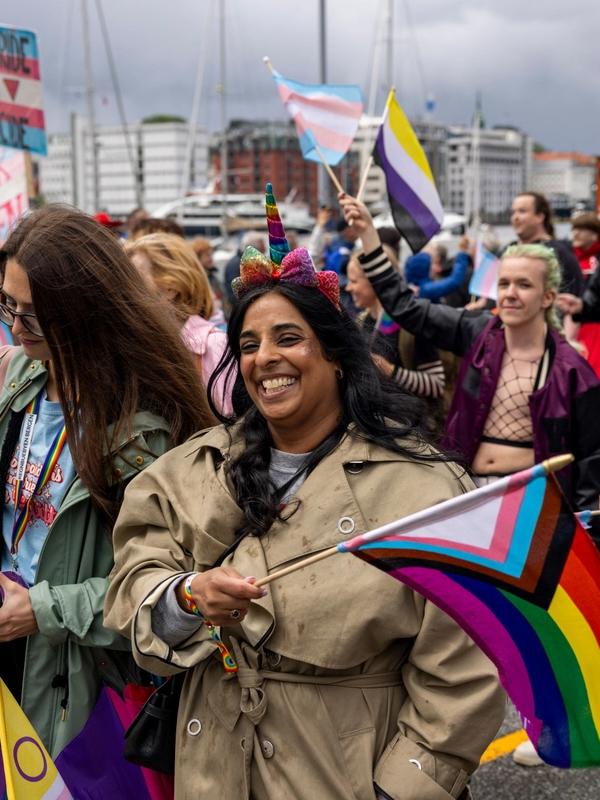 Mørke skyer over pride