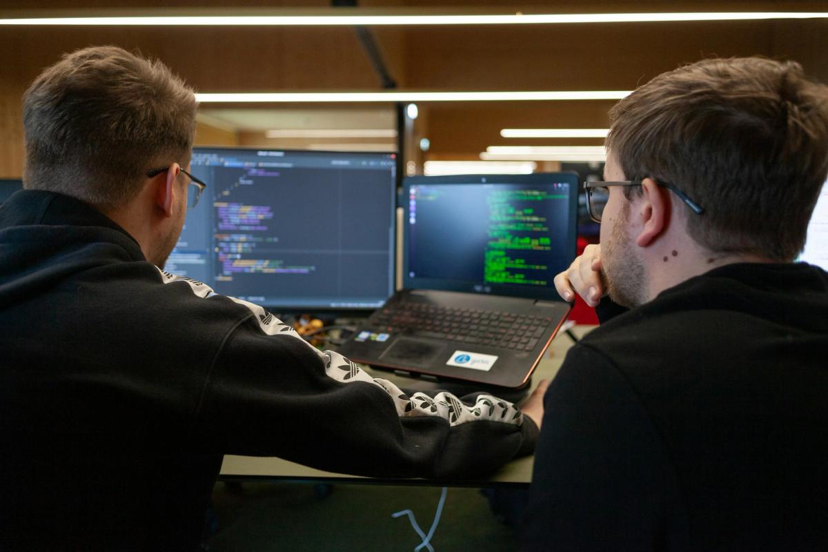 People Working - Machine Learning Frameworks