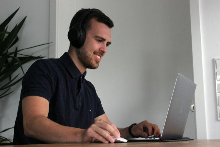 A Guide to Monitoring ML Models in Production for Reliable AI