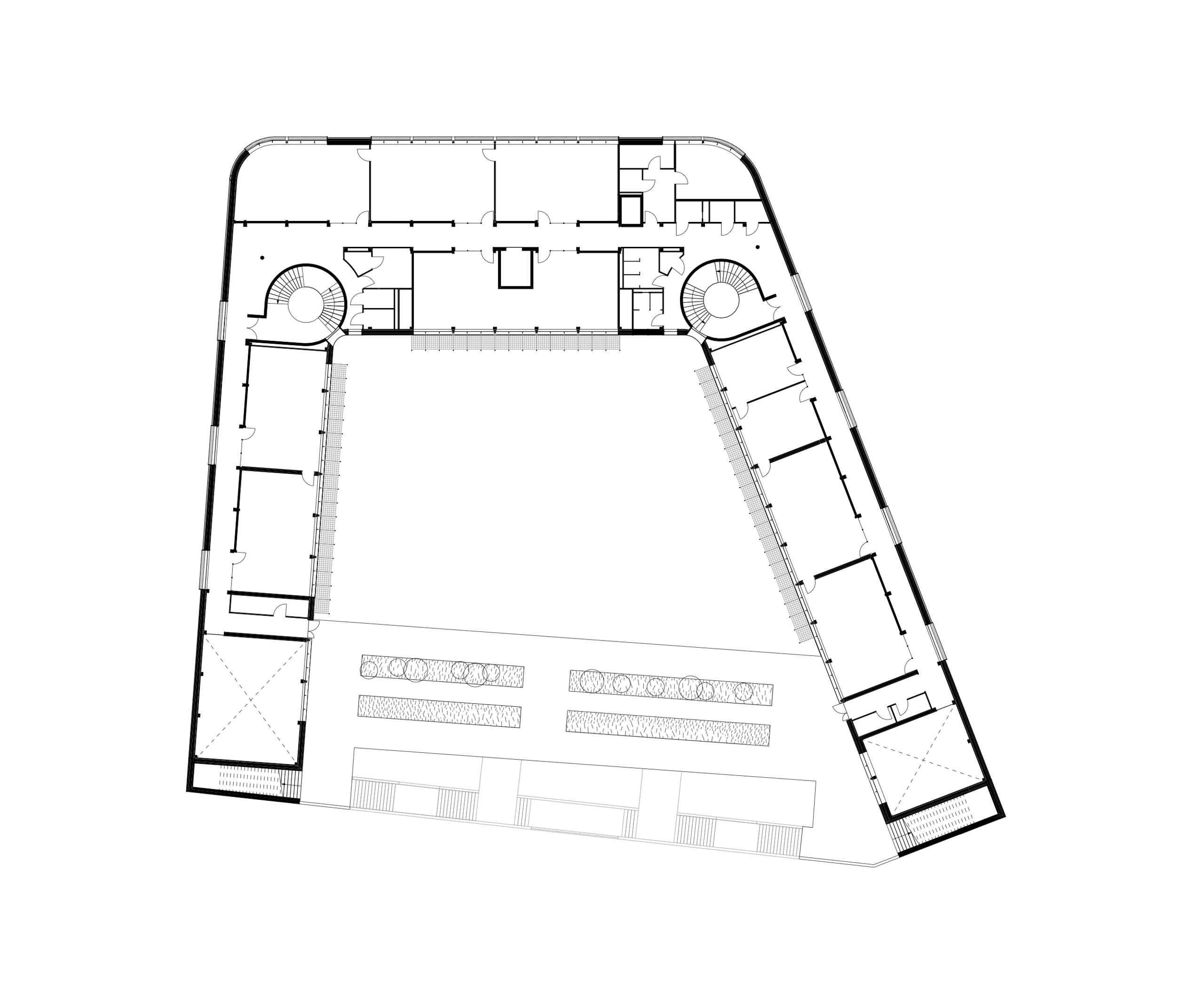 Plan en U du Groupe scolaire Dominique Frelaut à Colombes, montrant le bâti en périphérie, la grande cour centrale et les circulations longitudinales.