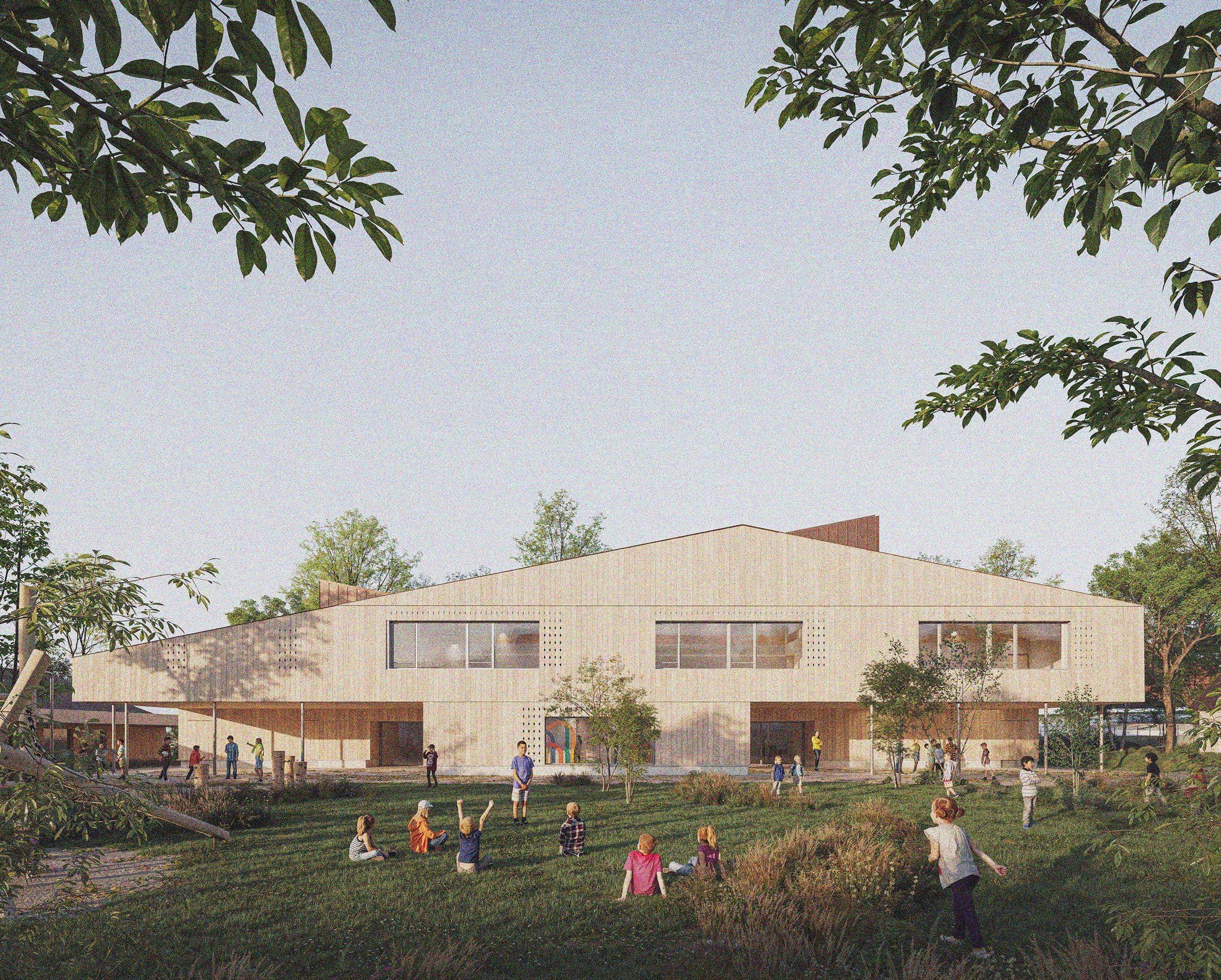 Vue du groupe scolaire Louis Pergaud à Levier : volume compact en bois local, façades rythmées de percements, grande cour paysagée animée par les enfants.