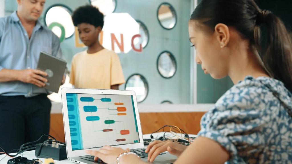 Why Customer Education Is Now a Growth Lever
