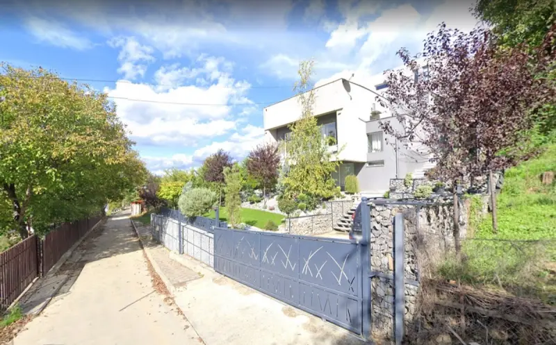 Eighty Steps — Image 4