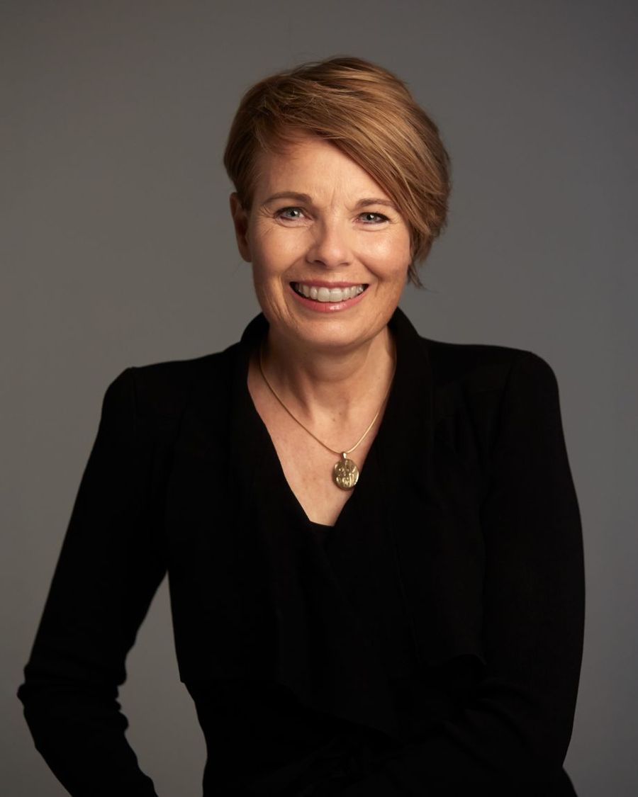 SJ Price, Partner