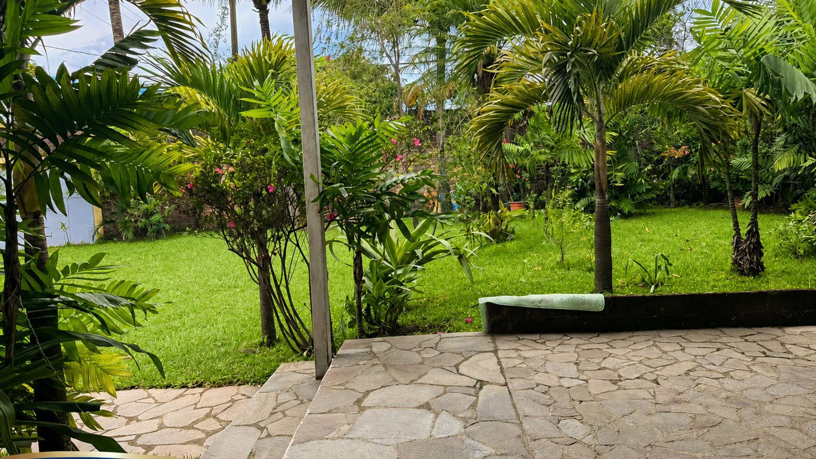 Hermosa Residencia de 1 Nivel en Juayúa