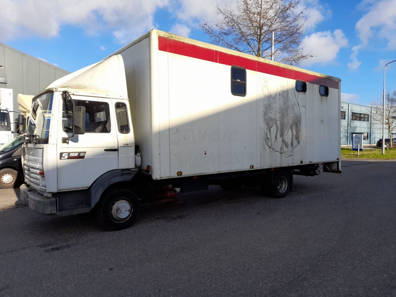 Renault Midliner 180 foto 1