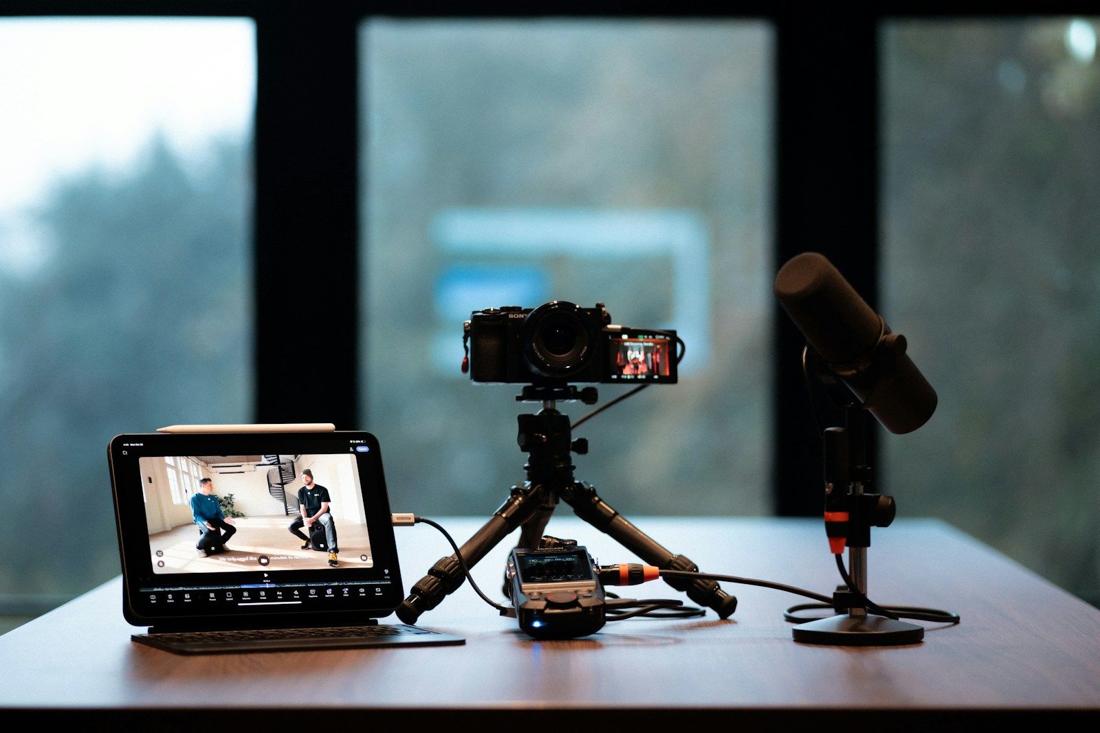 Camera, monitor and microphone setup for a batch social media content shoot