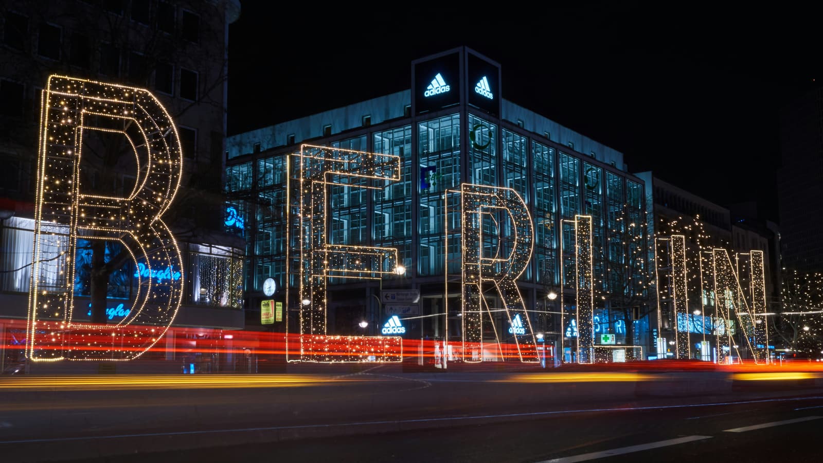 Berliner Straßenszene als Motiv für Drehgenehmigungen und urbane Drehs.
