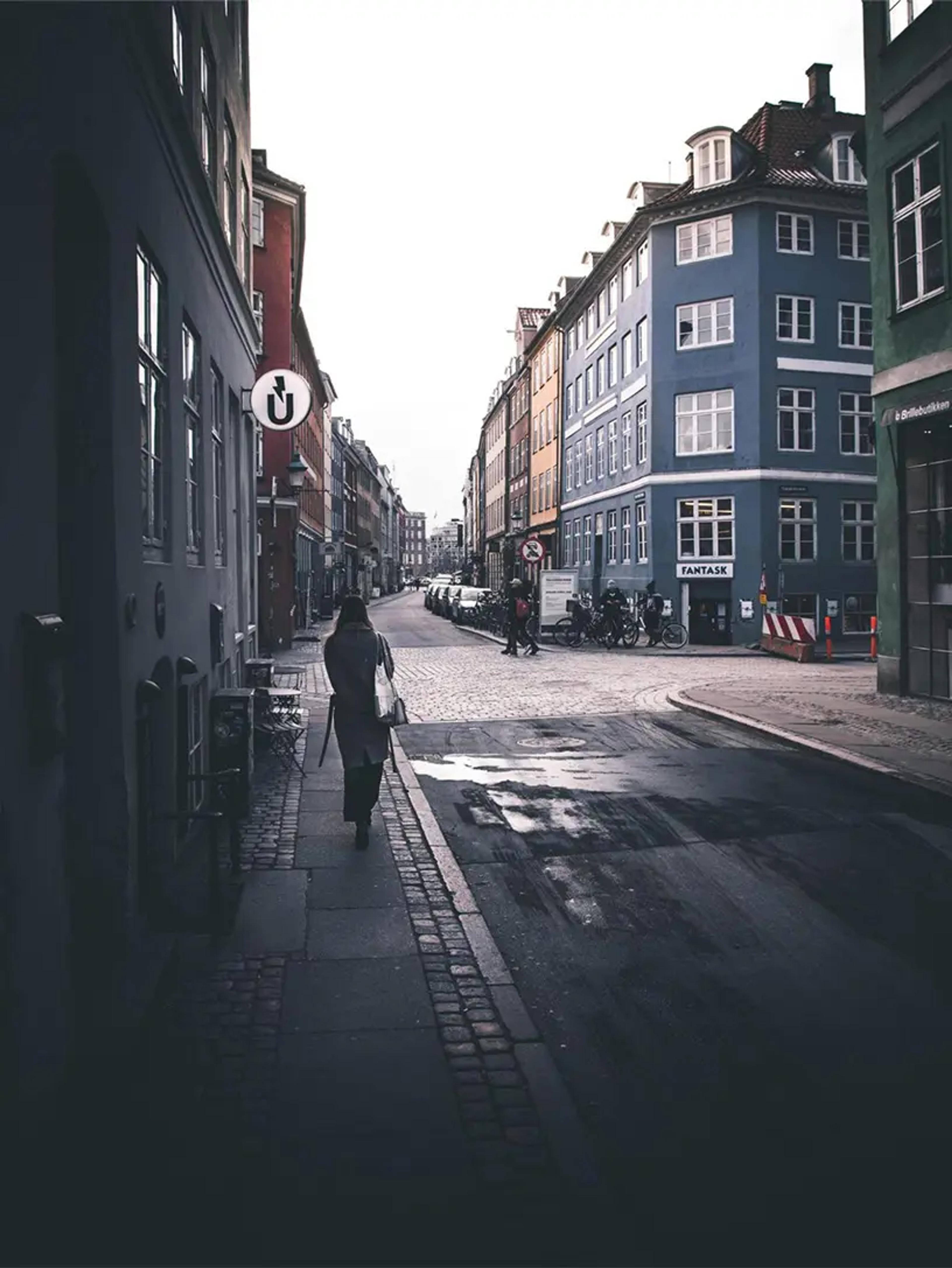 Et sløret billede af en gade i København