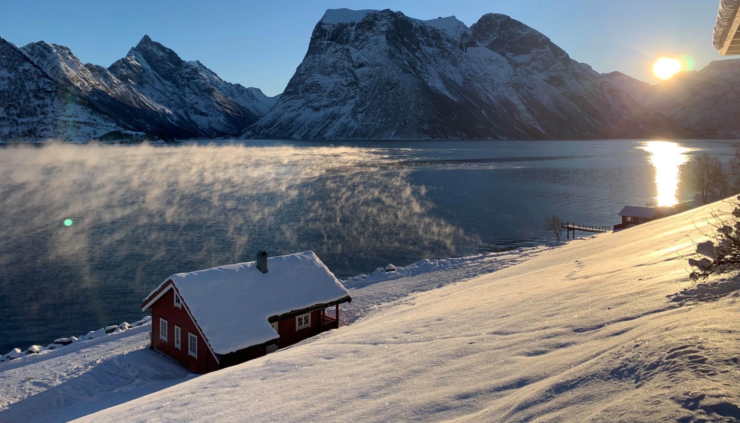 Hustadnes Fjordhytter