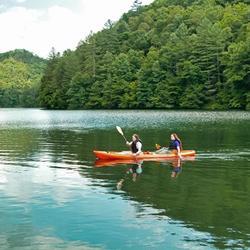 Kayaking in the Natural Bridge Lake