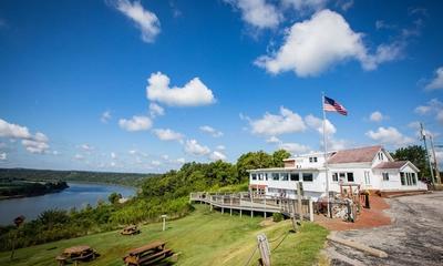 Overlook Restaurant & Spirit of Indiana Wine Tasting Room