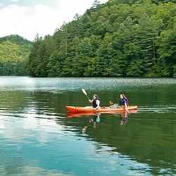 Kayaking Natural Ridge Lake in Red River Gorge
