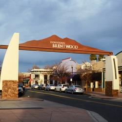 Downtown Brentwood has plenty to offer, including entertainment, food, wine, and more.