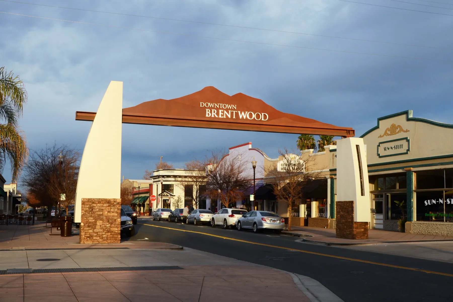 Downtown Brentwood has plenty to offer, including entertainment, food, wine, and more.