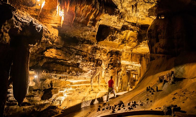 Wyandotte Caves