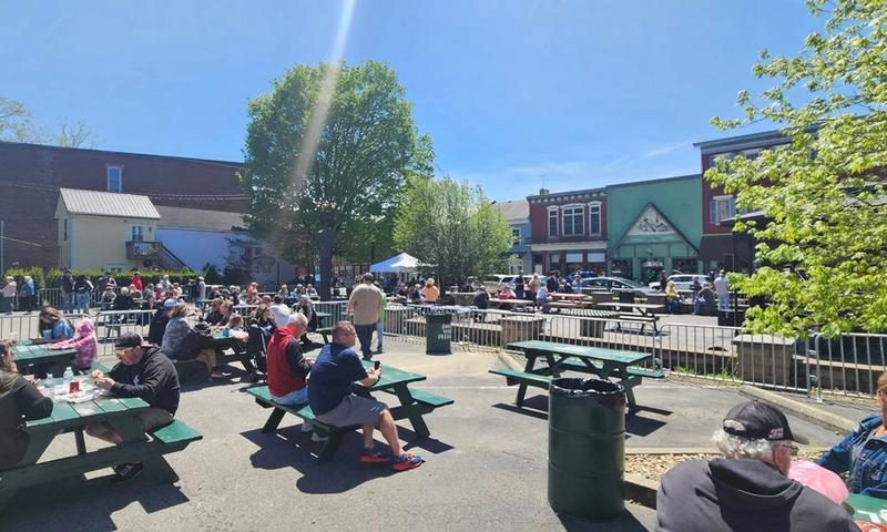 Wheels on Fire Cruise In (Image Credit: Discover Vevay, Switzerland County)