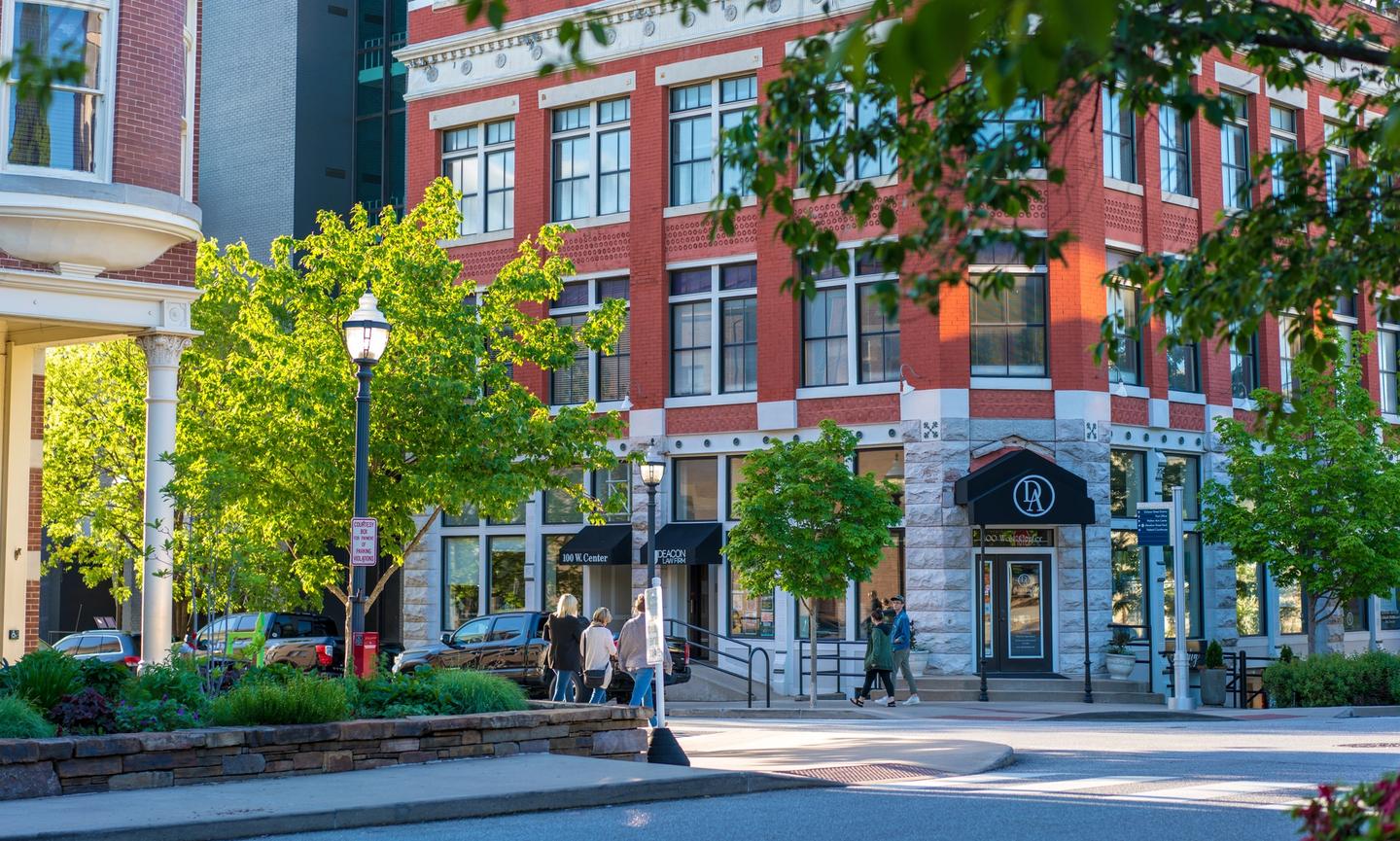 Fayetteville’s Historic Downtown Square features a lively mix of restaurants, live music venues, galleries, and public art installations.