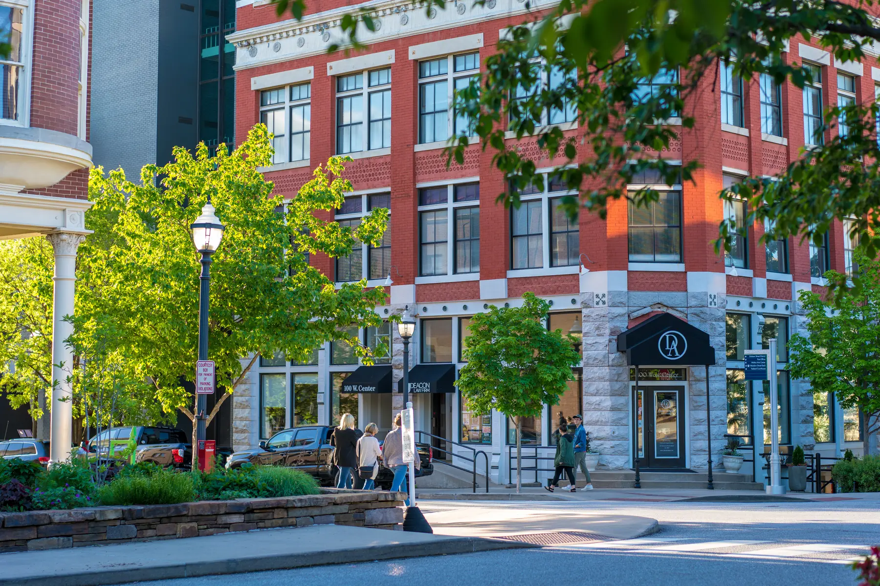 Fayetteville’s Historic Downtown Square features a lively mix of restaurants, live music venues, galleries, and public art installations.