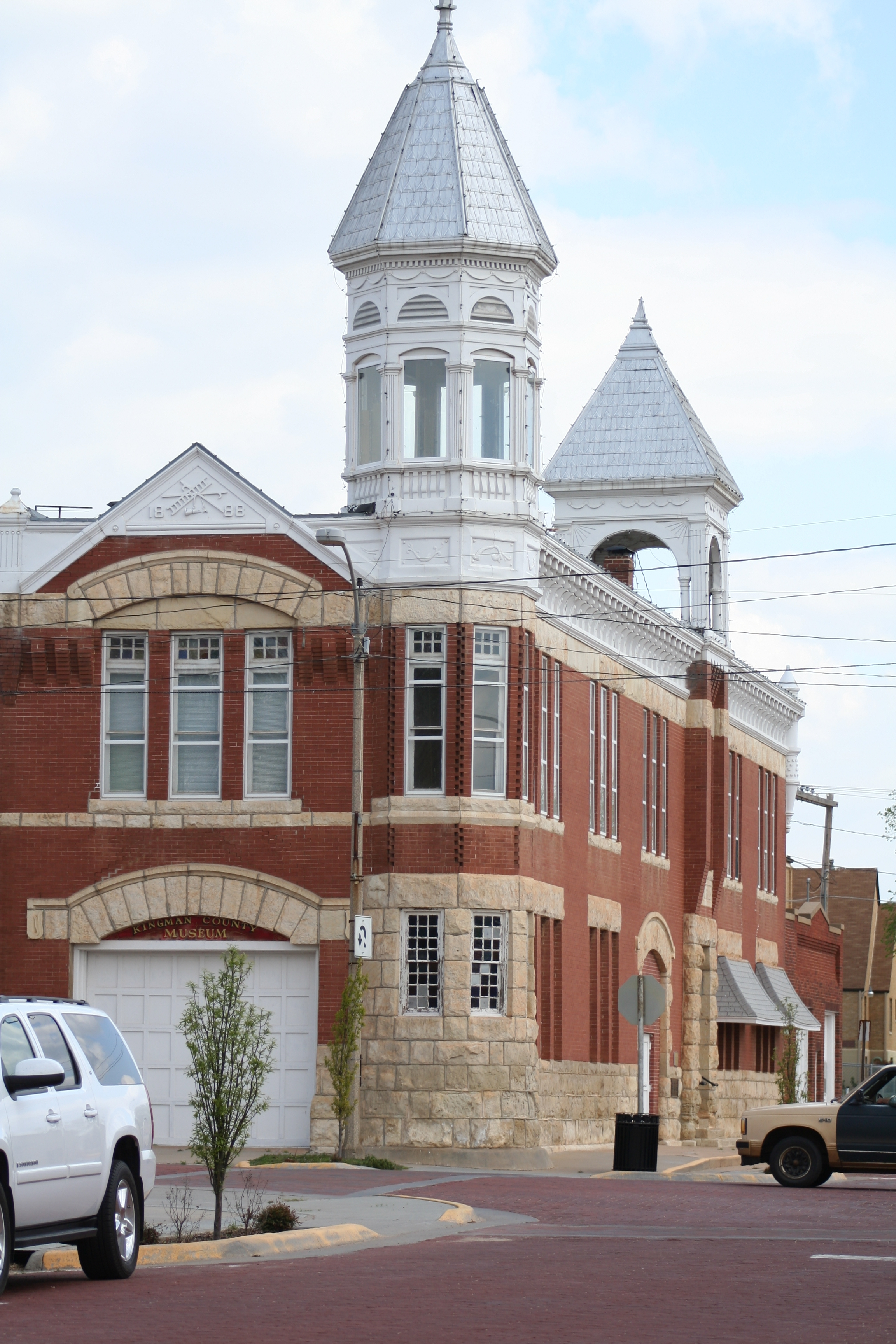 Life in Kingman, Kansas