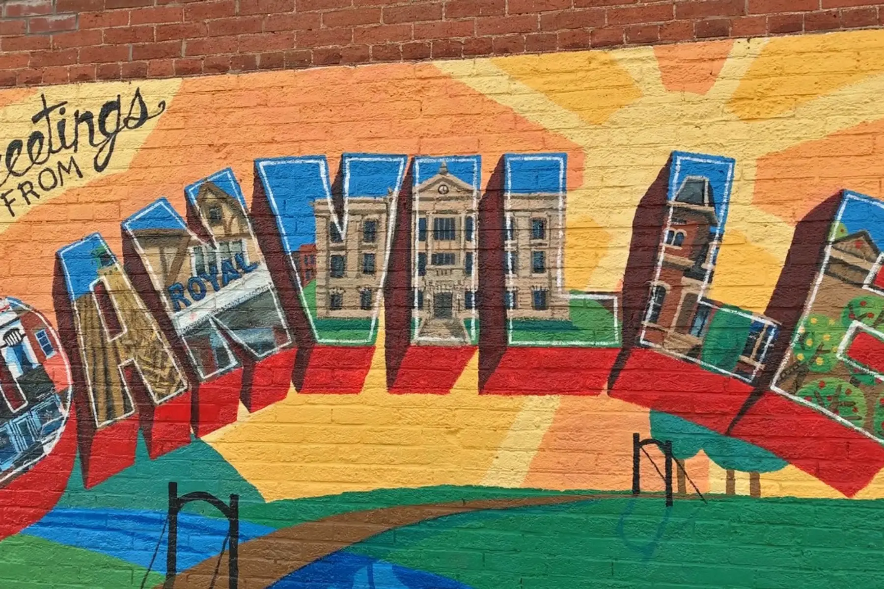 Discover Downtown Danville (Credit: Hendricks County Visitors Bureau)