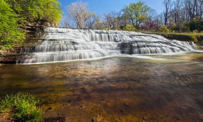 Located near Springwood Park, Thistlethwaite Falls was voted one of the top waterfalls in the state of Indiana, and is a favorite local fossil hunting location.