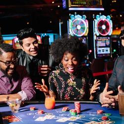 Enjoy nightlife in the Greater Milwaukee Region (Credit: MKE Tech)
