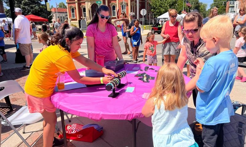 Local Shopping (Image Credit: Decatur Main Street)