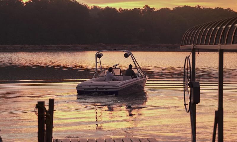 Enjoy lake life in Daviess County