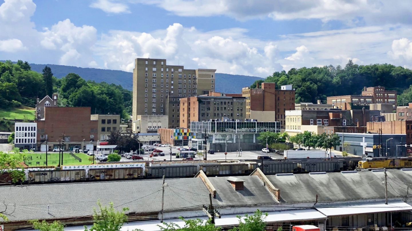 Historic Downtown Bluefield offers several family friendly restaurants and shops featuring local artisans.