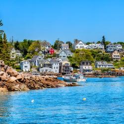 Get paid to live in Maine
