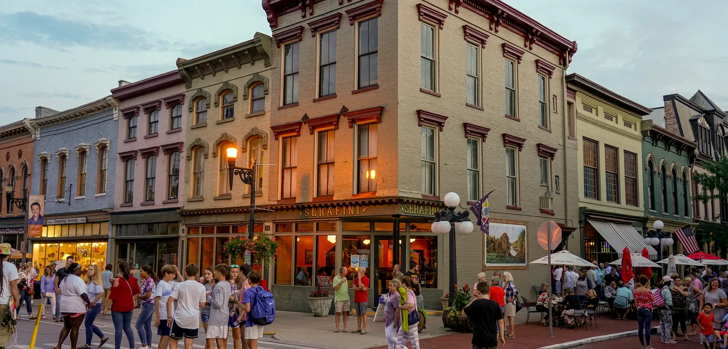 A Friday Night Concert in Downtown Frankfort 
