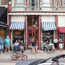 The Square Downtown Noblesville (photo cred: Visit Hamilton County)